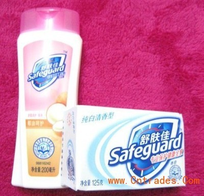 夏日商機(jī)涌動(dòng) 探秘上海暑假清涼用品與日用百貨批發(fā)市場